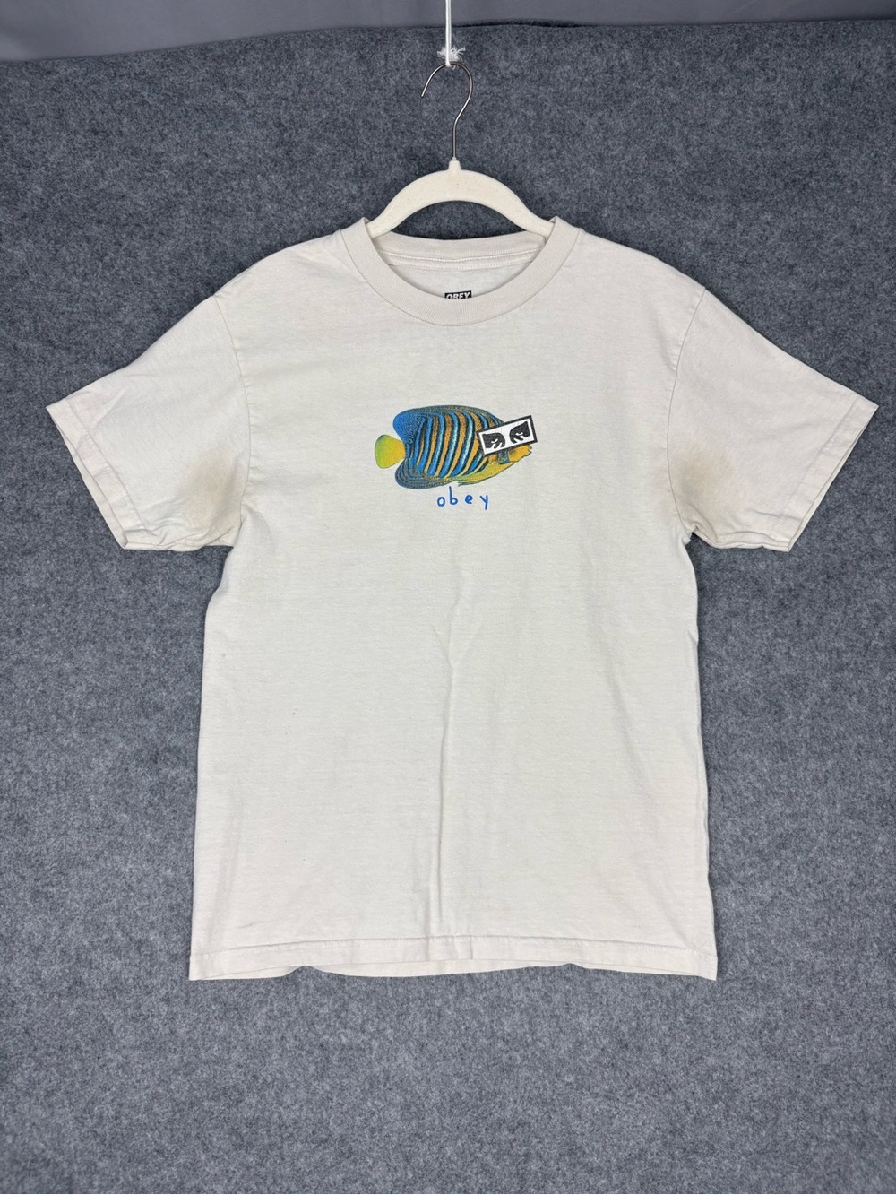OBEY Cream Fish Graphic T-Shirt Size Small